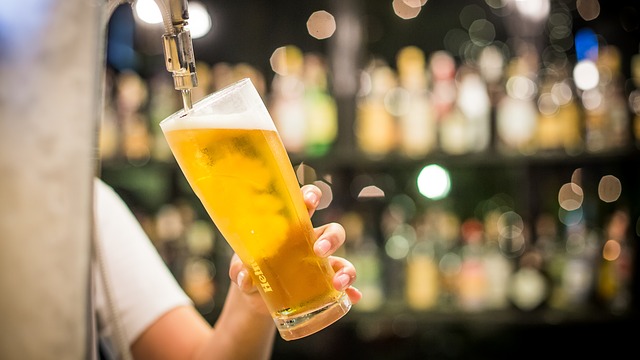 Stop in to Beacon Street Locale for a Bite After Work image