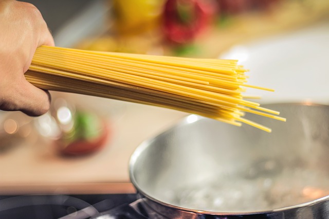 Learn to Cook and Pair Your Meal With Wine at Selfup image