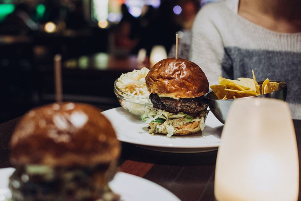 Relish in Autumn’s Weather at these Outdoor Eateries in Back Bay image