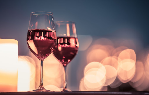 Perfect Date Night Spots for this Valentine’s Day Near 30 Dalton image
